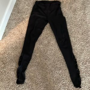 Lululemon Athletica Black Scrunched Ruched Leggings side pockets Size 6